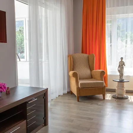 Olya Boutique Отель *